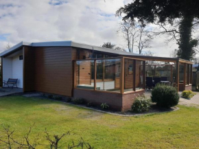Comfortably furnished home 6-person